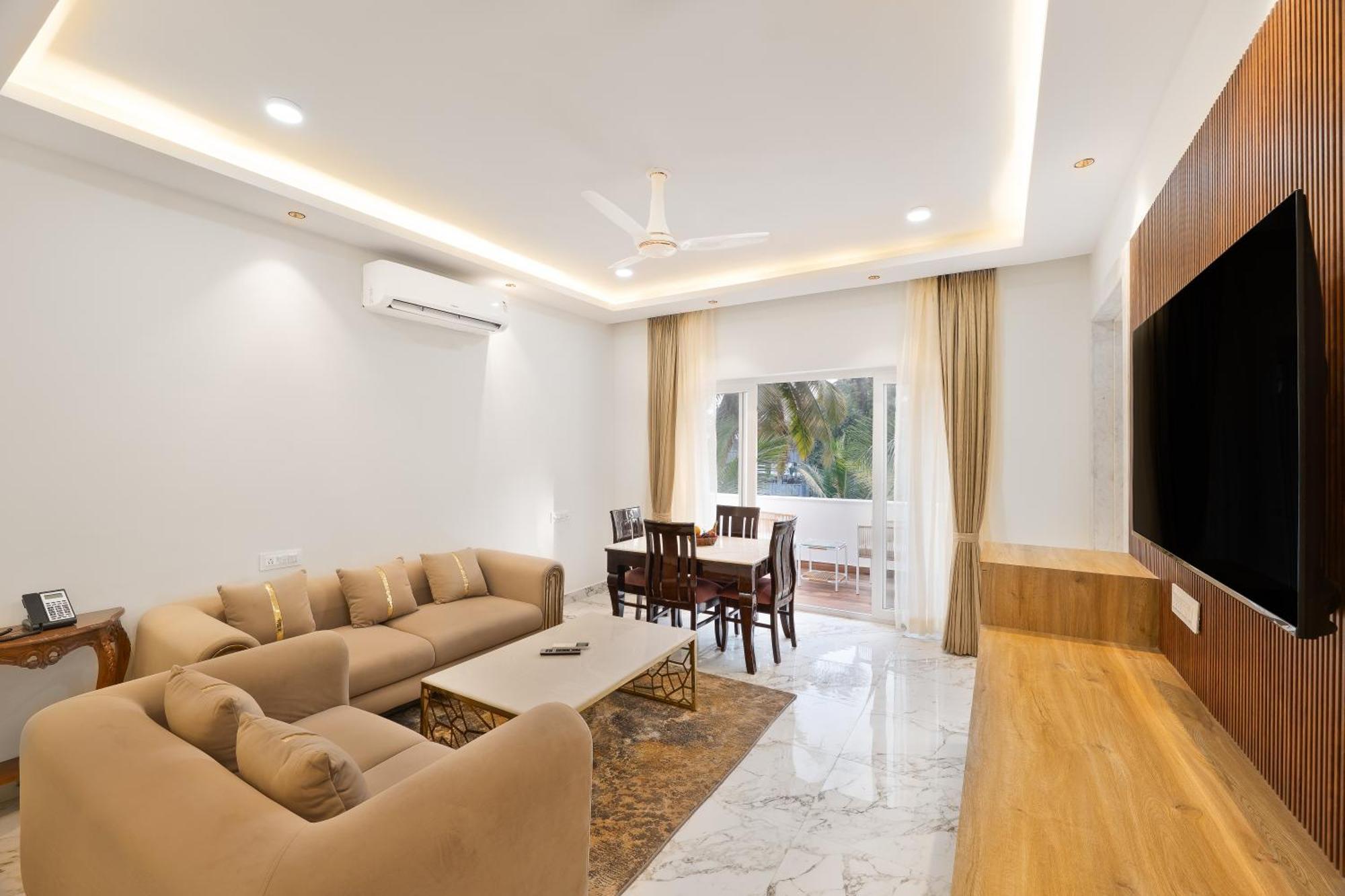White Wharf Beach Resort Morjim Goa Екстериор снимка